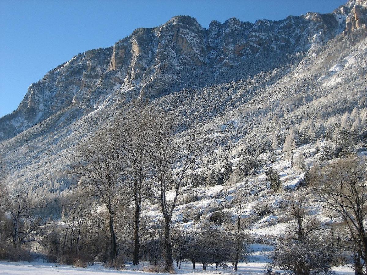 Chambres D'Hotes La Pierre D'Oran LʼArgentière-la-Bessée Zimmer foto